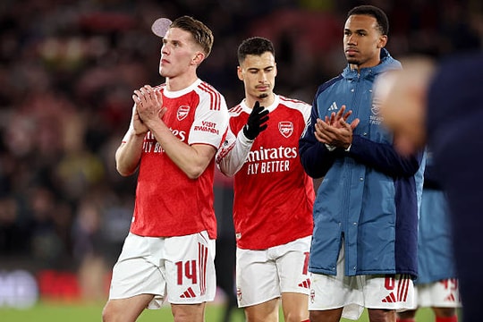 Arsenal liên tiếp gục ngã tại sân chơi cúp: Tại sao Pháo thủ vẫn nắm giữ hy vọng vô địch?