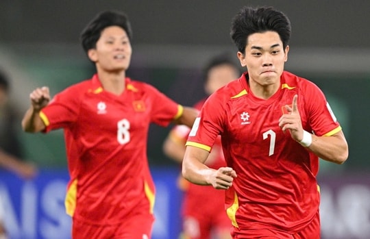 HLV Kim Sang-sik bổ sung dàn sao U23 Việt Nam dự ASIAD 20
