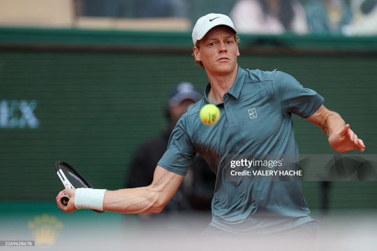 Jannik Sinner vùi dập Ugo Humbert tại Monte Carlo: Sức mạnh không thể cản phá