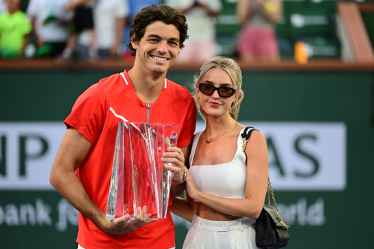 Thực hư tin đồn Taylor Fritz chia tay Morgan Riddle: Cú lừa từ mạng xã hội?
