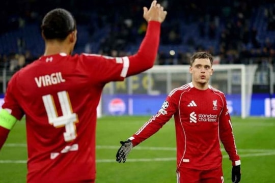 Florian Wirtz phản bác Van Dijk: Liverpool không bỏ cuộc sau thảm bại 0-4