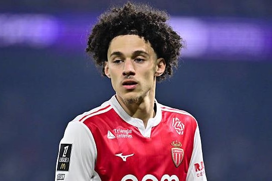 Manchester United nhắm Maghnes Akliouche: Lời giải cho bài toán sáng tạo dưới thời Michael Carrick