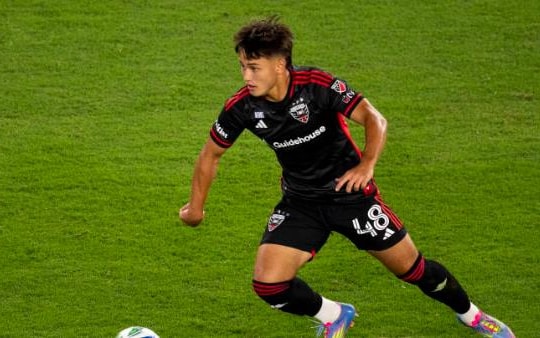 Tin bóng đá Việt Nam 9/4: HLV Kim Sang Sik sát mốc kỷ lục, sao trẻ MLS muốn khoác áo ĐTQG