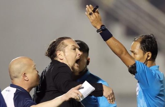 VPF bác đề nghị của Thể Công Viettel: HLV Velizar Popov bắt buộc dự họp báo