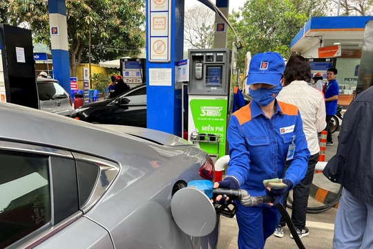 Giá xăng dầu hôm nay 11/4/2026: Bảng giá tại Petrolimex, PVOIL, Mipec