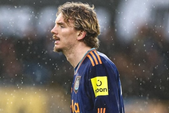 Chelsea và Newcastle tính thực hiện vụ tráo đổi "bom xịt" Nick Woltemade và Liam Delap