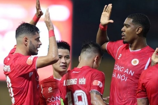 V.League tăng ngoại binh lên 5 cầu thủ: Canh bạc sống còn cho tương lai bóng đá Việt Nam