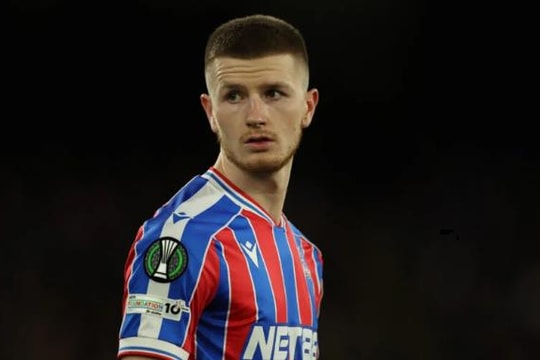 Man Utd từ bỏ Adam Wharton: Tìm kiếm máy quét hoàn hảo cho Kobbie Mainoo