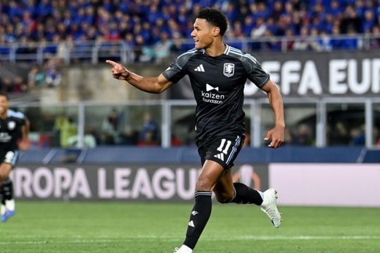 Watkins lập cú đúp, Aston Villa hạ Bologna 3-1 tại tứ kết Europa League