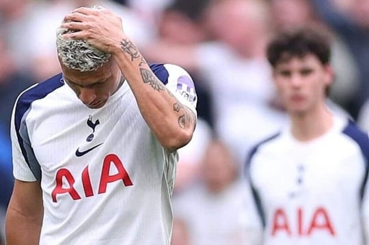 Tottenham Hotspur lần đầu rơi xuống nhóm xuống hạng sau trận thắng của West Ham