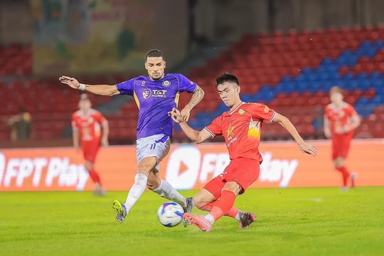 Hồng Lĩnh Hà Tĩnh và bài toán vượt khó trên sân Hàng Đẫy
