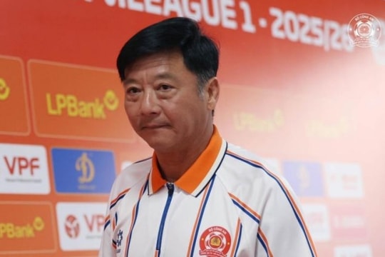 HLV Lê Huỳnh Đức lên tiếng bảo vệ Tiến Linh sau trận thua nặng nề tại Lạch Tray