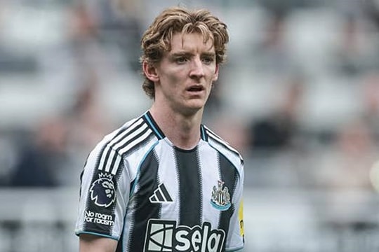 Bayern Munich gia nhập cuộc đua giành Anthony Gordon, Man Utd đấu Man City vì Elliot Anderson