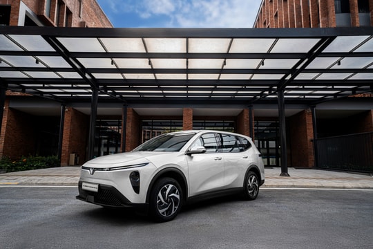 VinFast lập kỷ lục doanh số tháng 3/2026: Limo Green dẫn đầu toàn dải sản phẩm