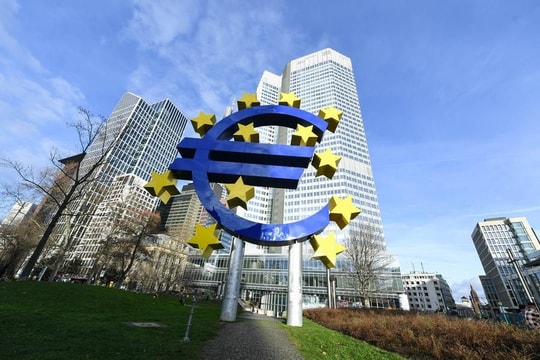Giá khí đốt châu Âu vượt 50 Euro/MWh, rủi ro lạm phát đe dọa kinh tế Eurozone