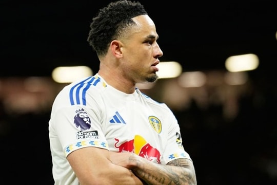 MU thua sốc Leeds United 1-2: Thảm họa Lisandro Martinez tại Old Trafford