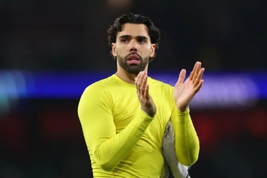 David Raya và nghệ thuật kiểm soát giúp Arsenal tiến vào bán kết Champions League