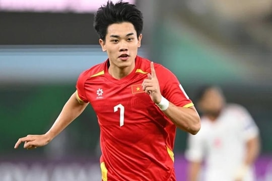 Bóng đá Việt Nam: Đình Bắc tham vọng xuất ngoại và biến động ghế nóng tại Ninh Bình