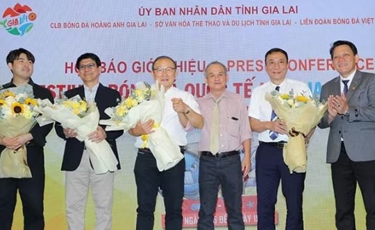 HLV Park Hang Seo cùng bầu Đức ra mắt giải U14 quốc tế quy mô 1 tỷ đồng tại Gia Lai