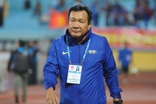 HLV Hoàng Văn Phúc dẫn dắt tuyển nữ Việt Nam và chiến thắng 10-0 của U17