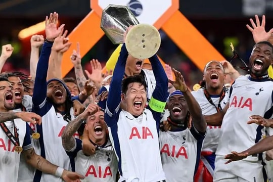 Aston Villa đối đầu Nottingham Forest tại Europa League: Điểm lại 7 trận đại chiến toàn Anh kinh điển