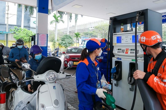 Giá xăng dầu hôm nay 19/4/2026: Bảng giá xăng dầu Petrolimex, PVOIL, Mipec