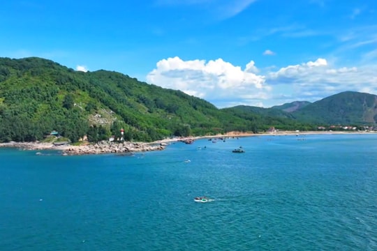 Kỳ Xuân khai trương mùa du lịch biển 2026