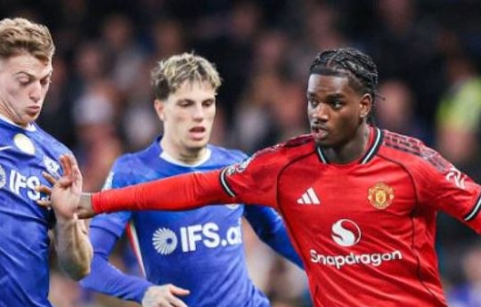 MU hạ Chelsea 1-0: Michael Carrick khẳng định bản lĩnh và màn ra mắt điểm 10 của Ayden Heaven