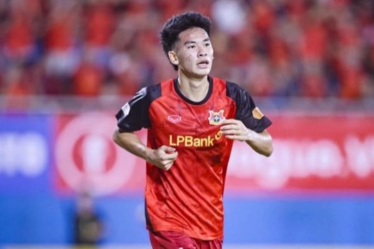 Lê Văn Thuận: Sát thủ tuổi 20 của Ninh Bình và lời giải cho hàng công tuyển Việt Nam