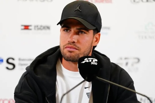 Carlos Alcaraz bị chỉ trích dữ dội sau khi rút lui khỏi Madrid Open