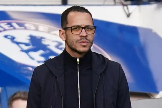 Brighton vs Chelsea: 3 điều chỉnh nhân sự cấp thiết của HLV Liam Rosenior