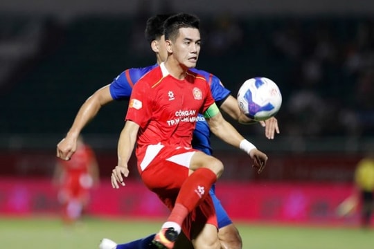 Cuộc khủng hoảng trung phong nội tại V.League và bài toán nan giải trước sức ép ngoại binh
