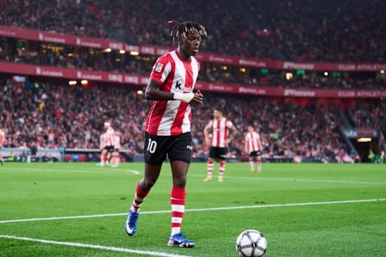 MU ra giá 106 triệu USD cho Kenan Yildiz, Arsenal quyết tâm chiêu mộ Nico Williams