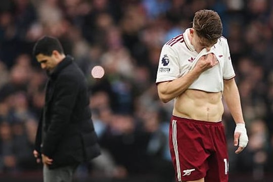 Nghịch lý hàng tiền vệ Arsenal: Vì sao 'sát thủ' Viktor Gyokeres chưa thể bùng nổ?