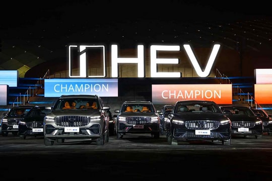 Các hãng xe Trung Quốc thách thức vị thế dẫn đầu của Nhật Bản trong phân khúc xe hybrid