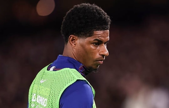 Hansi Flick cạn kiên nhẫn với Marcus Rashford: Dấu chấm hết cho tiền đạo người Anh tại Barcelona