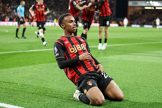 Man Utd và thương vụ Junior Kroupi: Vì sao chiêu mộ thần đồng Bournemouth là bước đi thừa thãi?