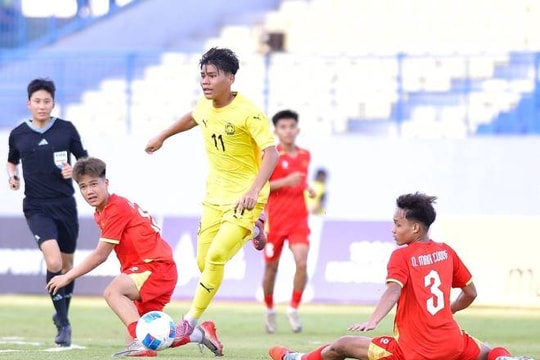 HLV U17 Malaysia tiết lộ đội hình chấp tuổi trước trận chung kết với Việt Nam
