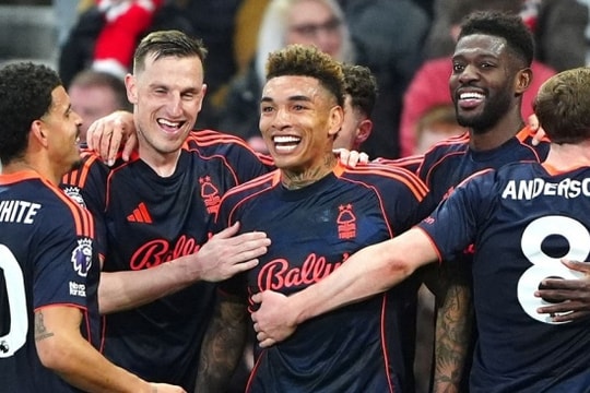 Nottingham Forest hủy diệt Sunderland 5-0: Bước ngoặt trụ hạng và màn phô diễn sức mạnh