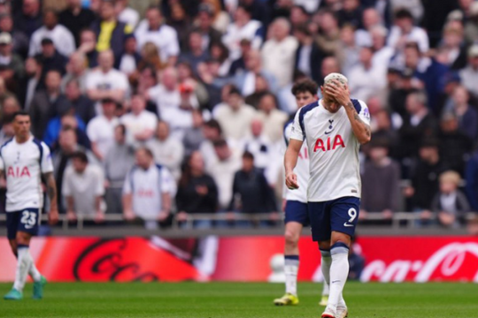 Tottenham và West Ham: Cuộc chiến sinh tử giành suất trụ hạng cuối cùng tại Ngoại hạng Anh