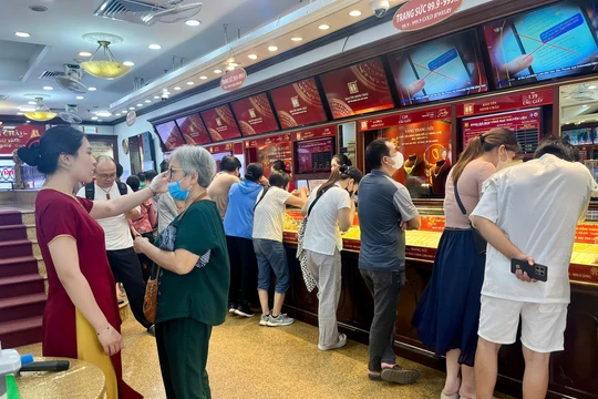 Giá vàng chiều nay 27/4/2026: Bảng giá SJC DOJI PNJ chốt ngày hôm nay