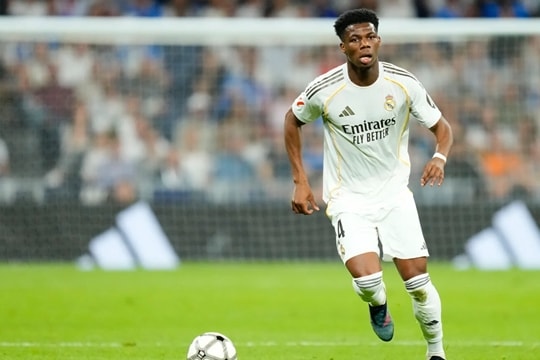 Man Utd theo đuổi Aurelien Tchouameni: Sức nặng từ lời khuyên của Raphael Varane