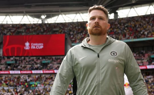 Chelsea hạ Leeds 1-0: Calum McFarlane giải mã sai lầm của người tiền nhiệm
