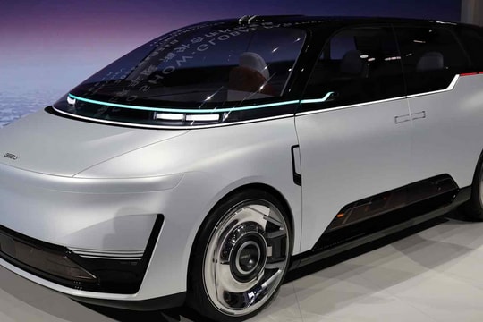 Xe tự lái Trung Quốc bùng nổ: Xpeng và Geely quyết tâm soán ngôi Tesla