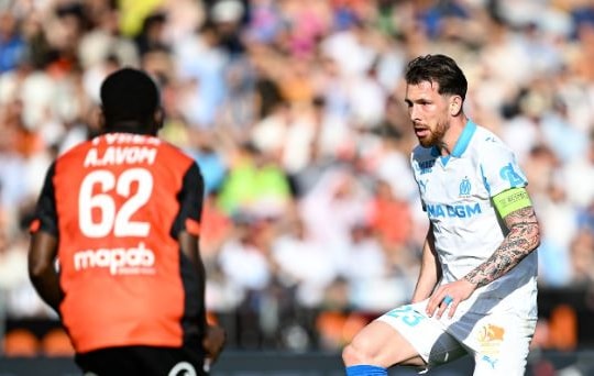 Marseille hòa Nice 1-1: Pierre-Emile Hojbjerg ghi bàn, Elye Wahi gỡ hòa phút 88