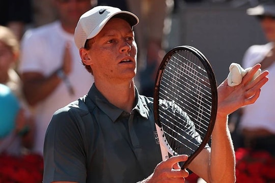 Jannik Sinner suýt bỏ Madrid Open và cú chốt đại chiến lịch sử Anthony Joshua vs Tyson Fury