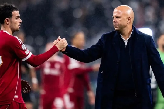 Curtis Jones và nguy cơ sai lầm lịch sử của Liverpool trên thị trường chuyển nhượng