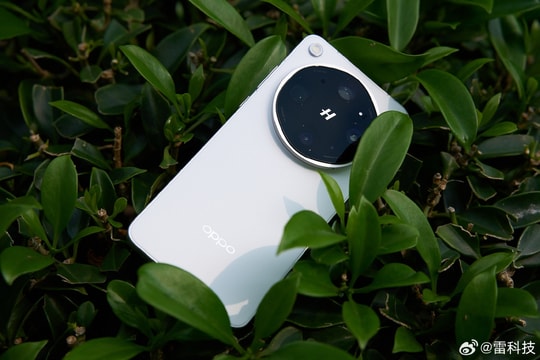 OPPO Find X9 Ultra ra mắt tại Việt Nam ngày 5/5: Cấu hình Snapdragon 8 Elite Gen 5 và camera 200MP