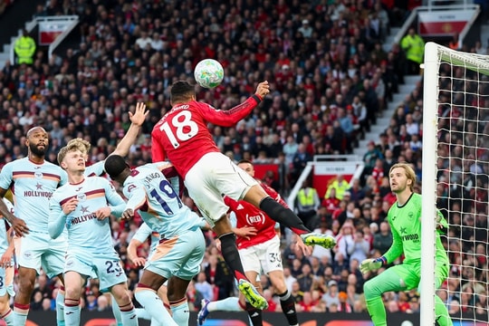 MU hạ Brentford 2-1: Nước mắt Casemiro và dấu ấn chiến thuật của Michael Carrick