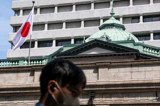BOJ giữ nguyên lãi suất 0,75%, nâng mạnh dự báo lạm phát lên 2,8% do căng thẳng Trung Đông